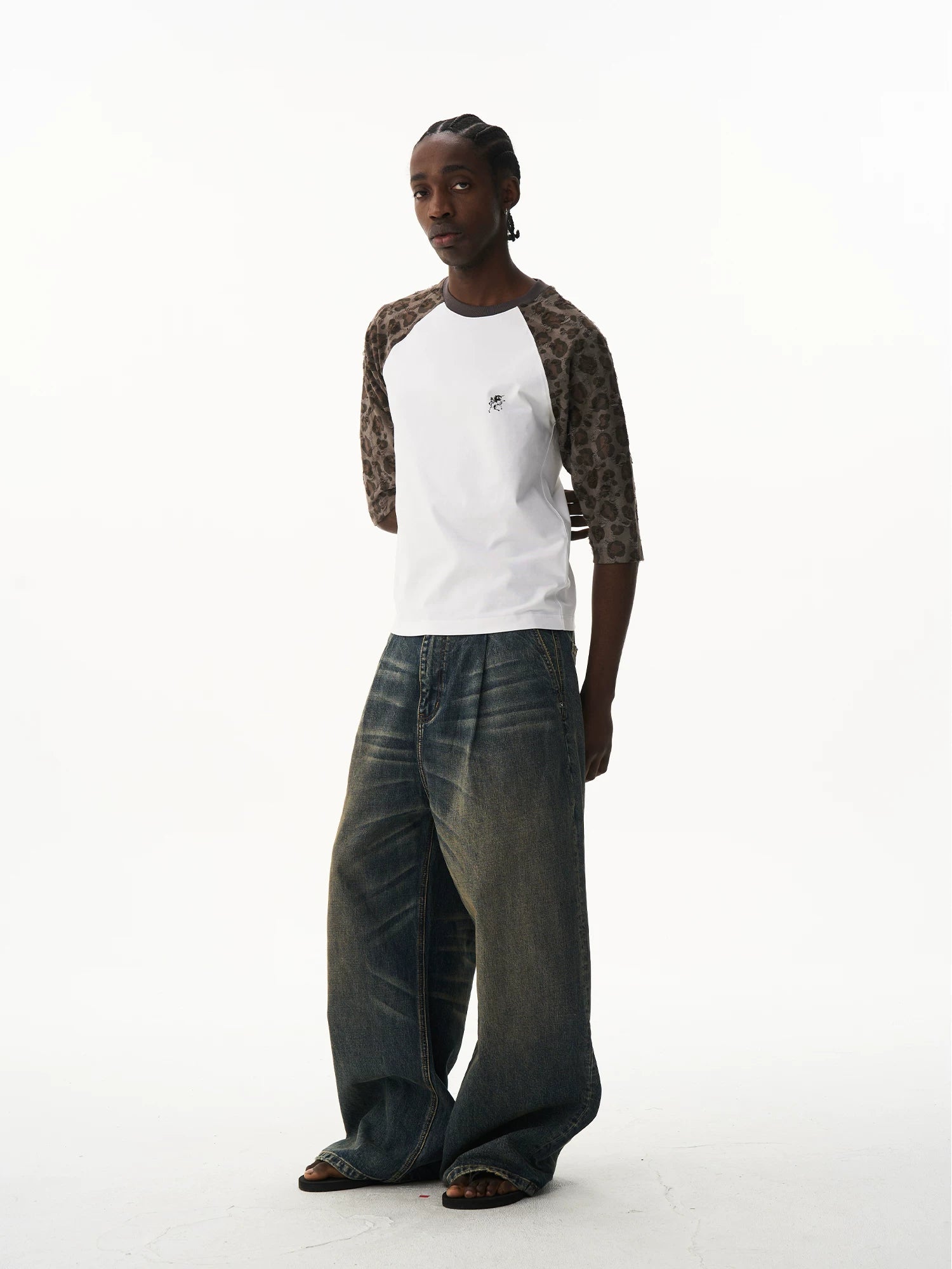 Leopard Panel Raglan Sleeve Sport T-Shirt