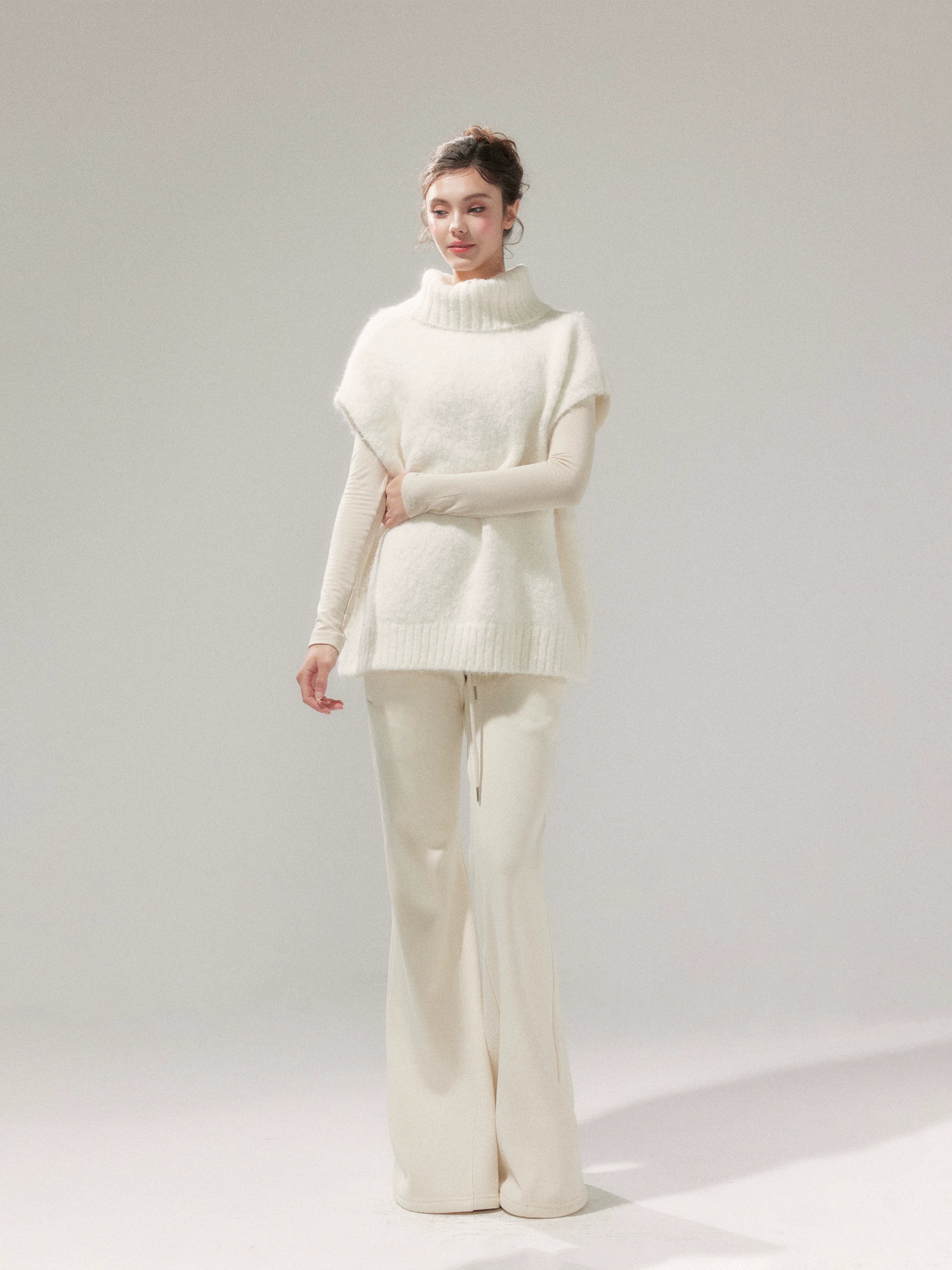 High-Neck Oversized Knit Pullover Turtleneck