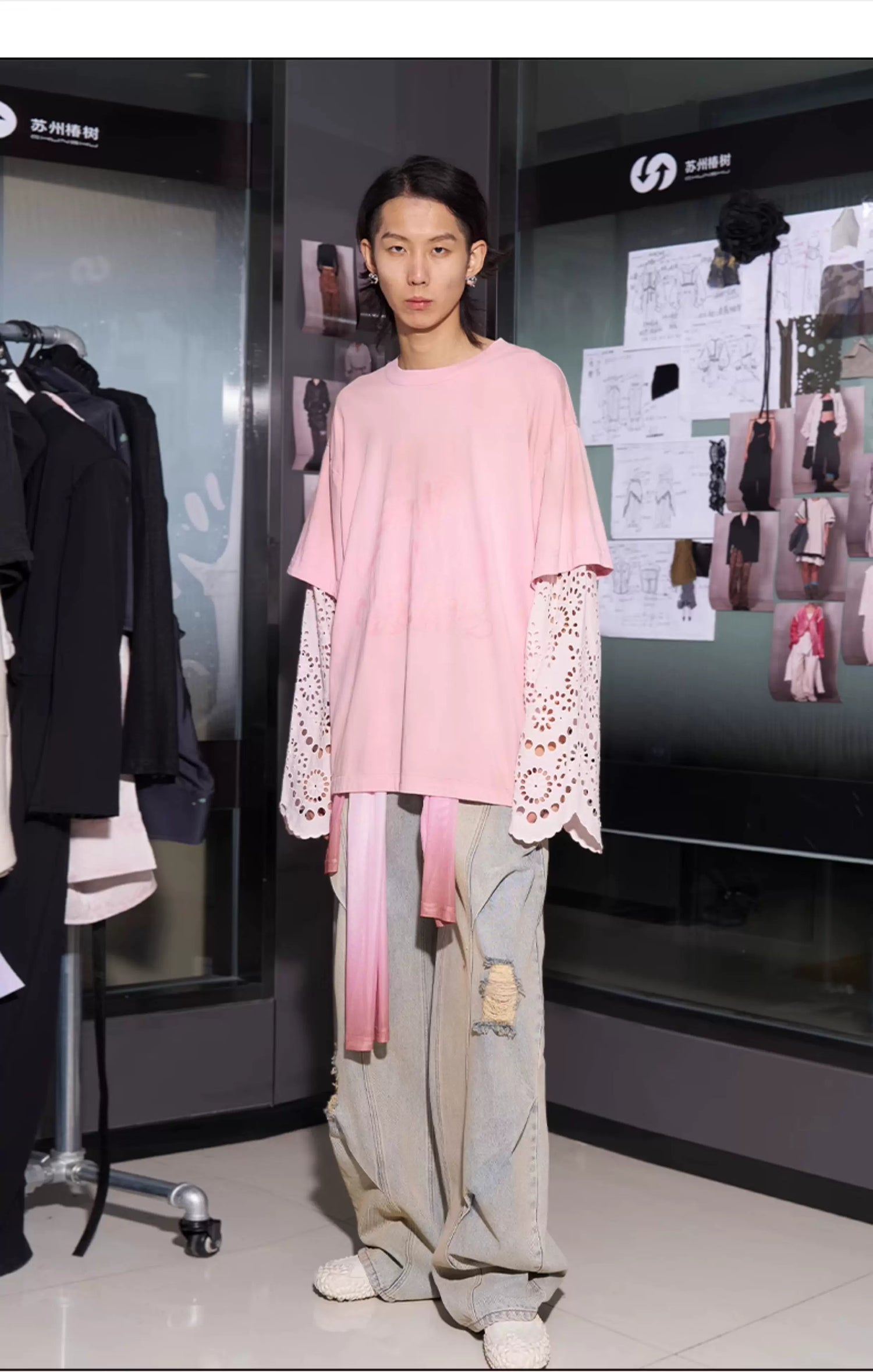 Washed Distressed Balloon-Fit Denim Jeans