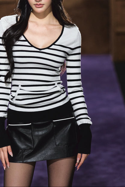 Tweed-Inspired Contrast Low-Waist Faux Leather Mini Skirt