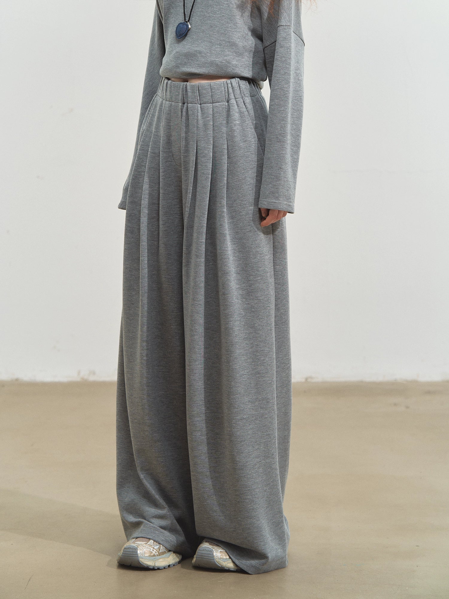 One-Shoulder Asymmetric T-Shirt