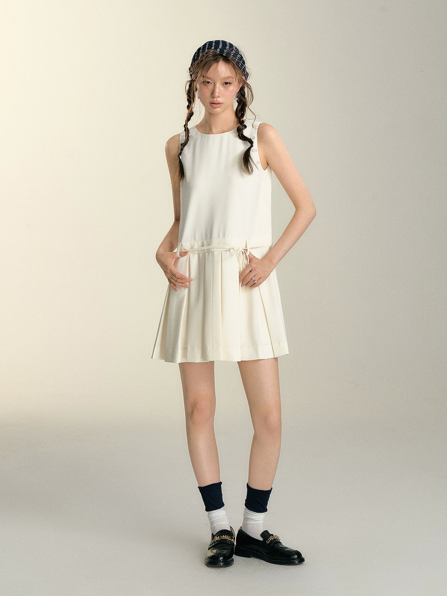 Black &amp; White Seashell Pleated Mini Dress