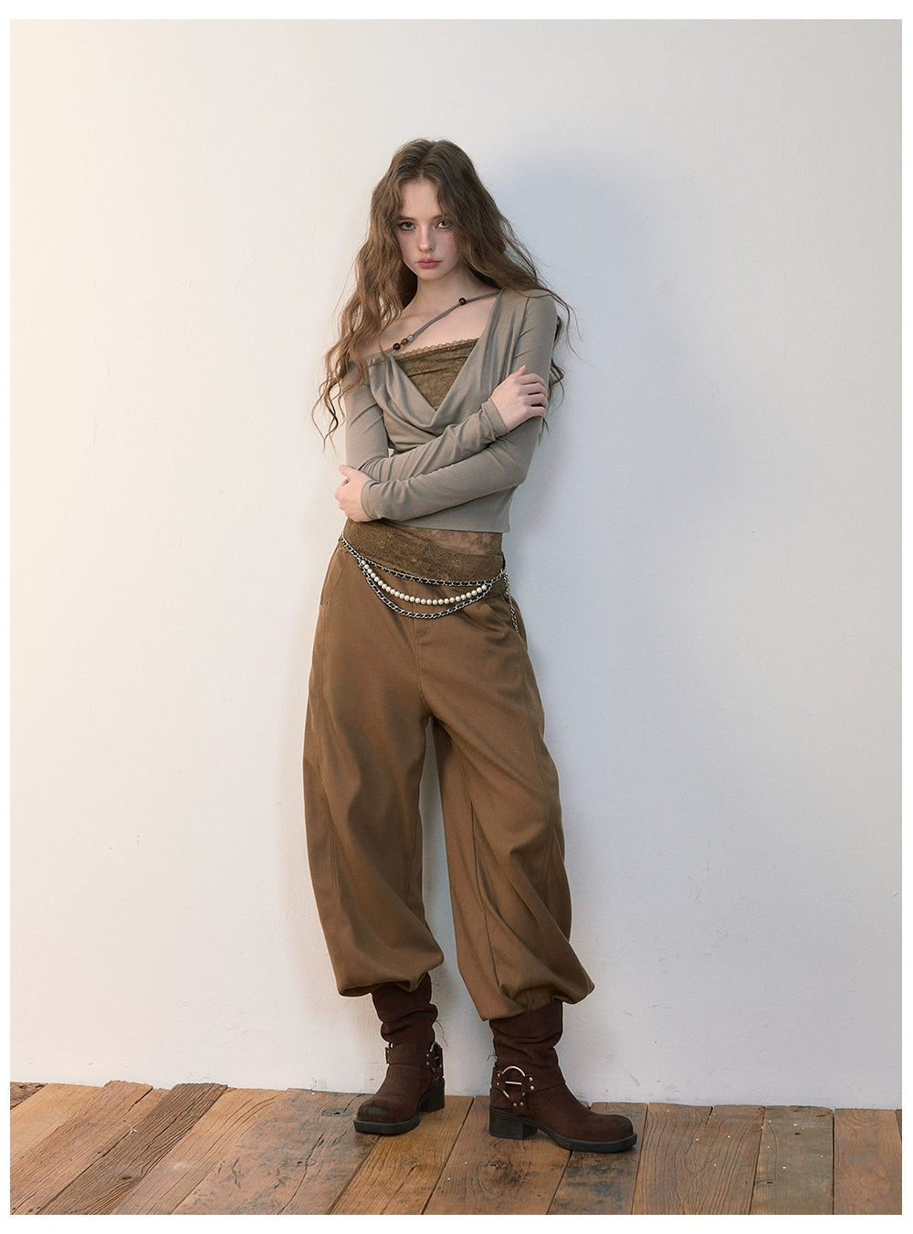 Relaxed-Fit Curved Blade Pants