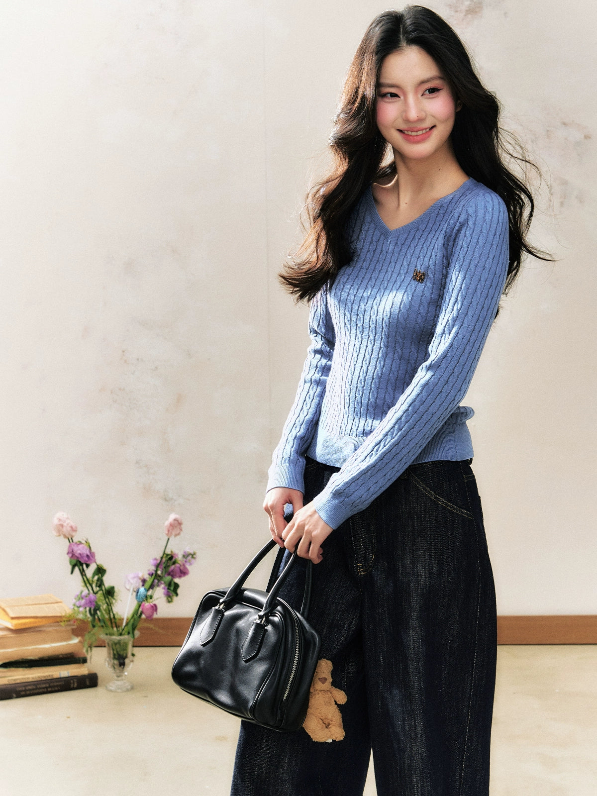 Blue V-Neck Sweater Waist-Cinching Slimming Base Top