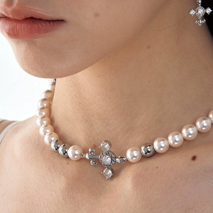 Iris Pearl Choker Necklace