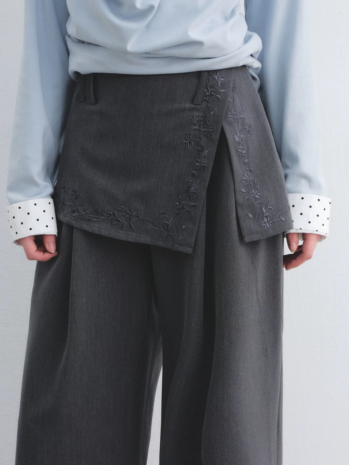 Embroidered Panel Wide-Leg Tailored Trousers