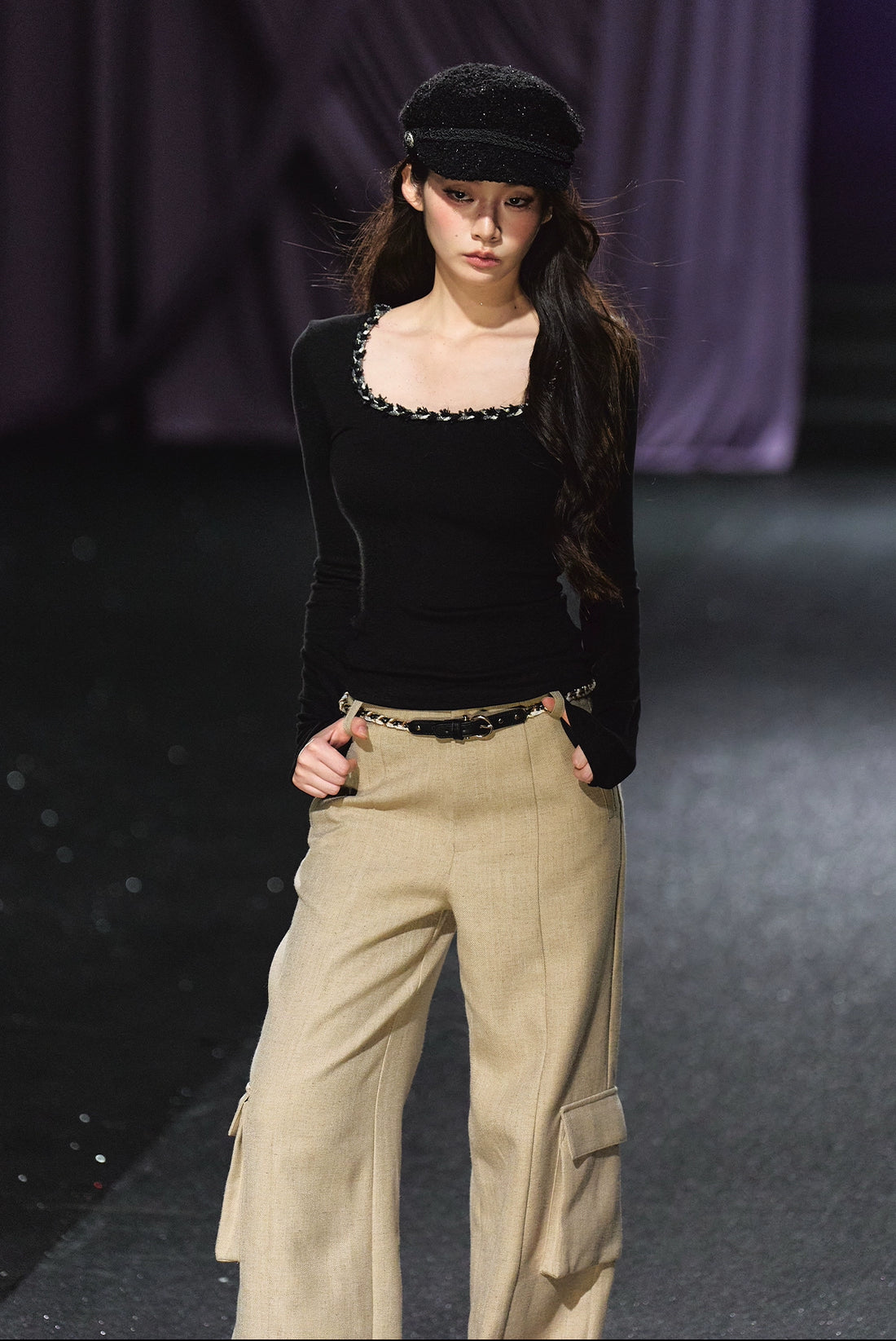 Ribbon Trim Square-Neck Knit Crewneck