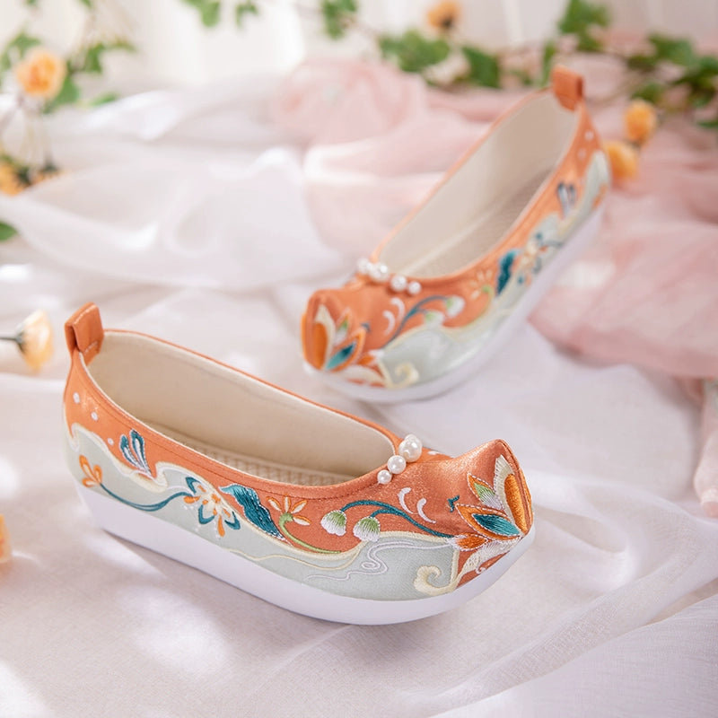 &quot;Nan Xiang&quot; Floral Embroidered Pointed Pearl Bow Shoes - CHINASQUAD