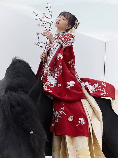 &quot;繁花有期&quot; Embroidered Ming-Style Hanfu Wedding Set