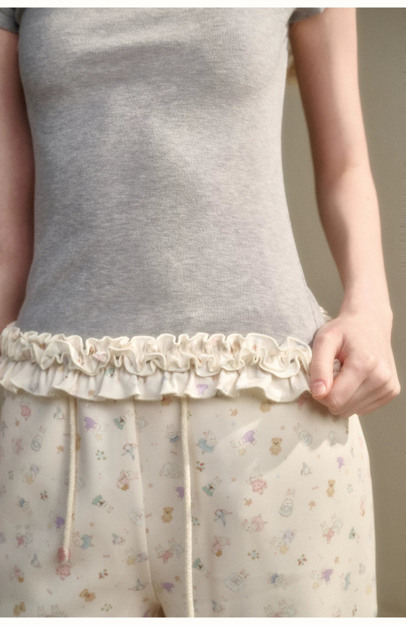 Little Bunny Ruffle Hem Printed Knit T-Shirt