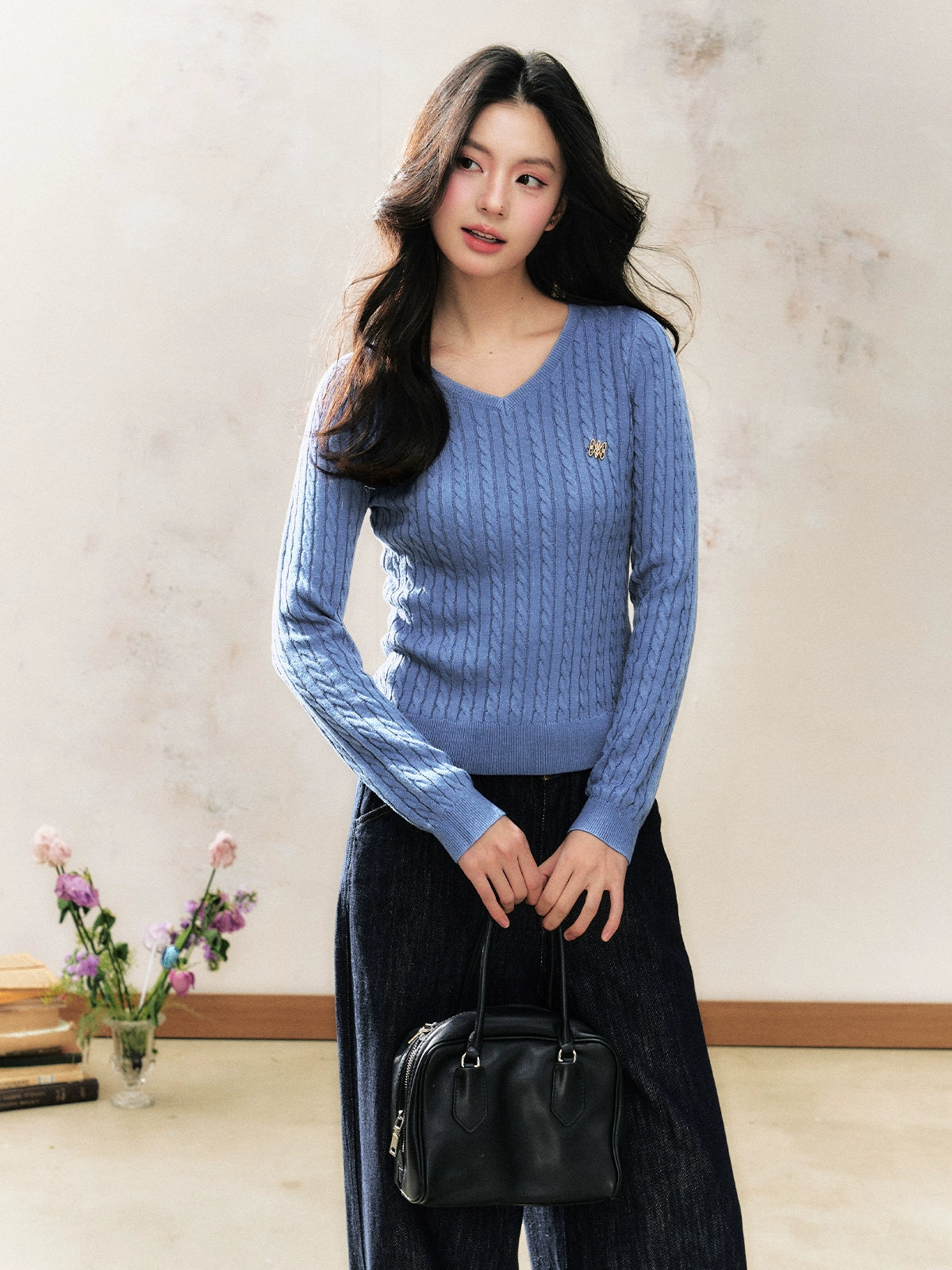 Blue V-Neck Sweater Waist-Cinching Slimming Base Top