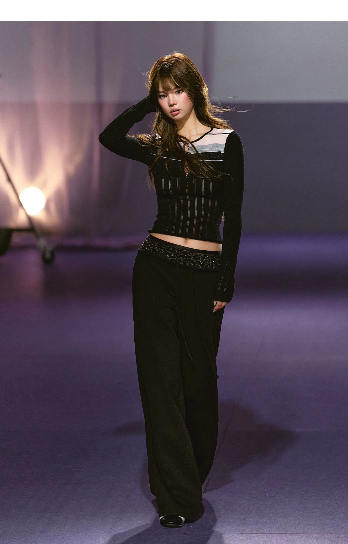 Cut-Out Contrast Knit Fitted Top