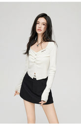 Black & White Wide Neckline Sweater - CHINASQUAD