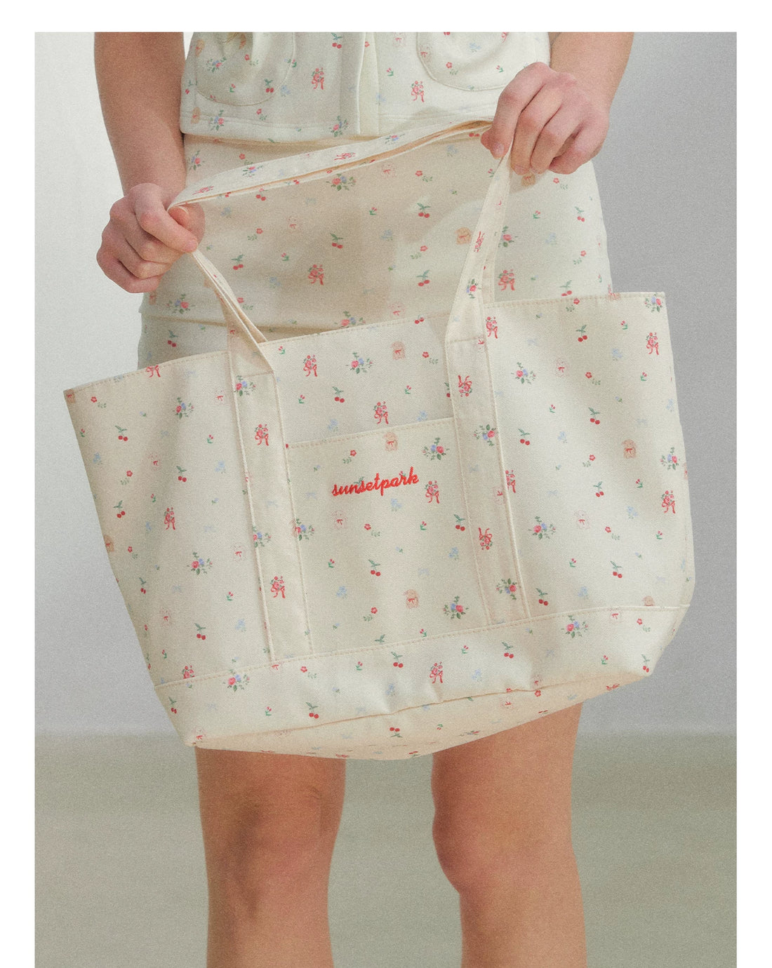 Vintage Hand-Drawn Floral Canvas Tote Bag