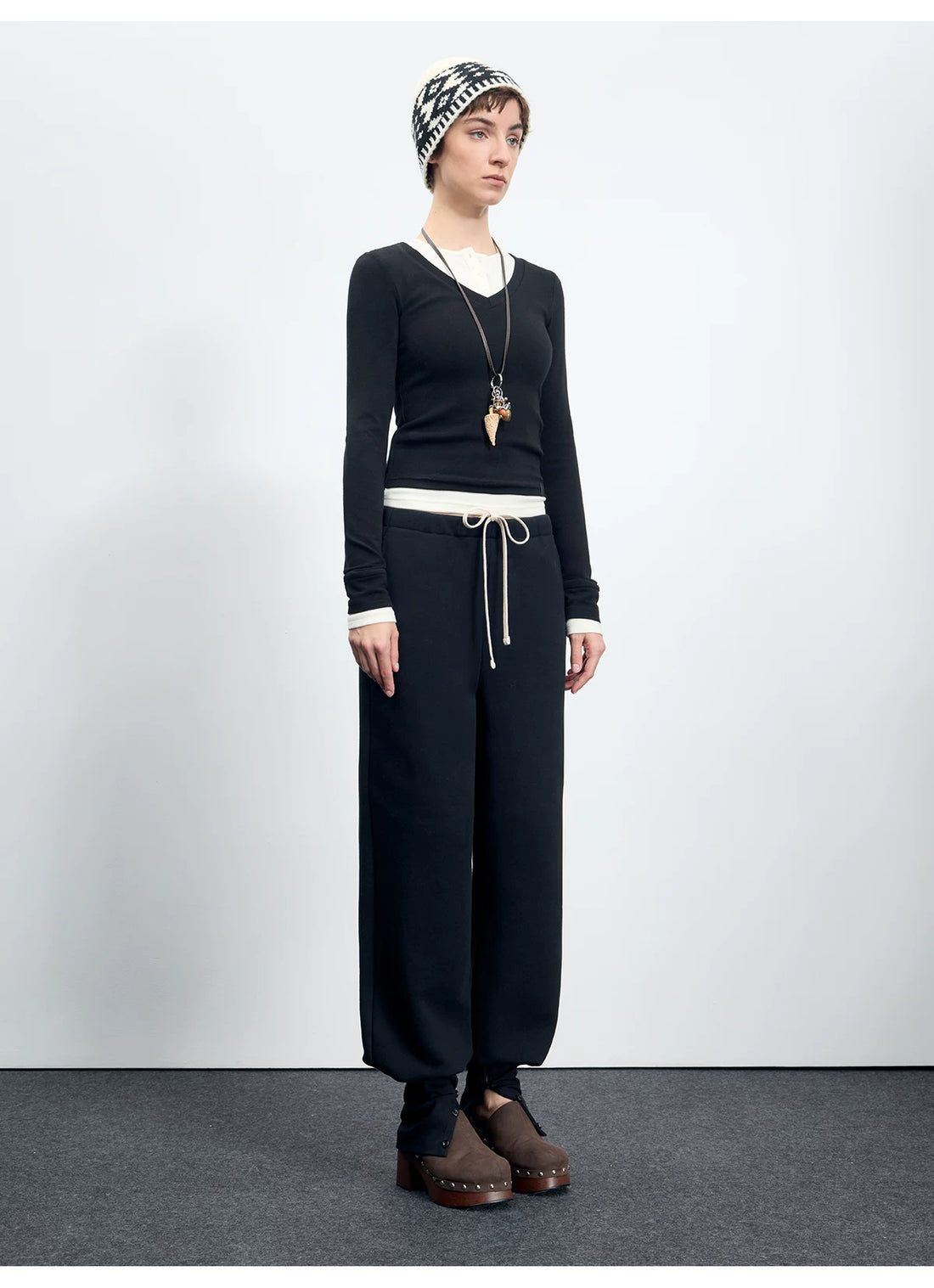 V-Neck Long-Sleeve Base T-Shirt