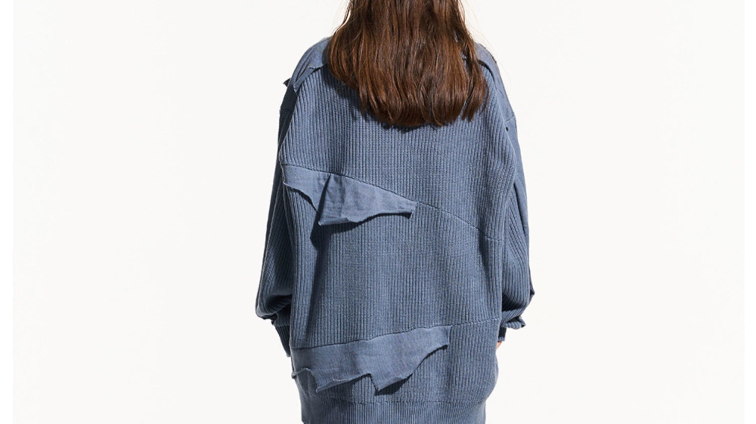 Cloud Texture Dual-Tone Distressed Knit Sweater