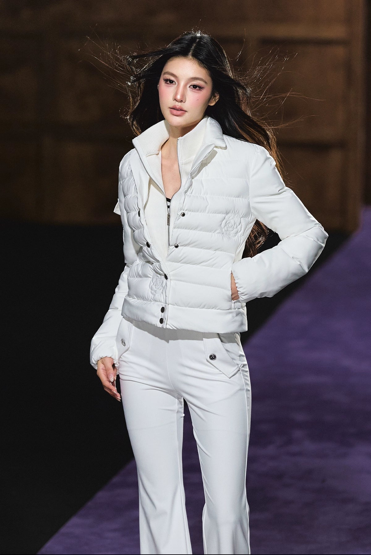 High-Neck Fitted Lightweight Down Jacket