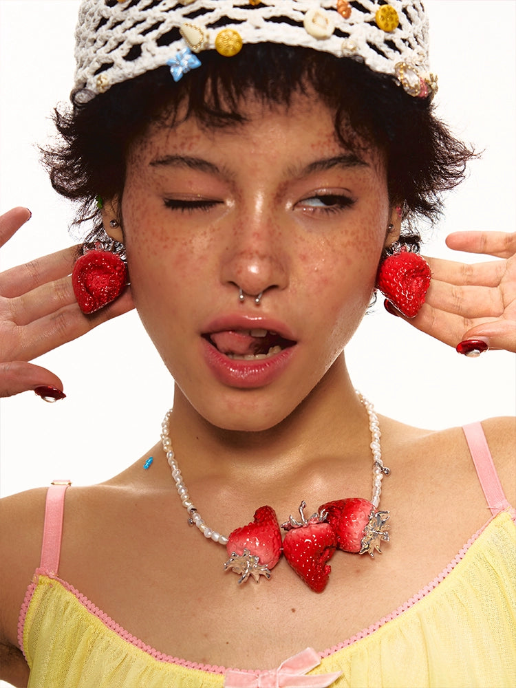 One-mouthful Strawberry Earrings