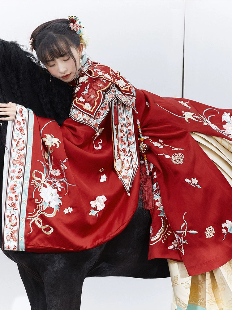 &quot;繁花有期&quot; Embroidered Ming-Style Hanfu Wedding Set