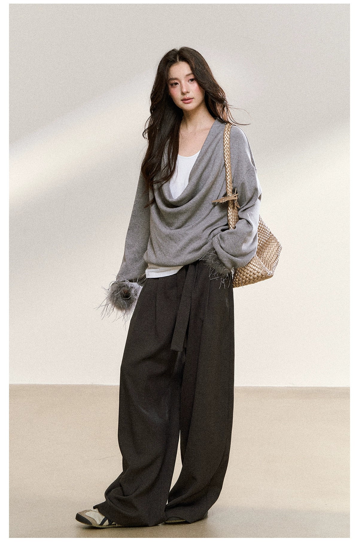Gray Drape-Neck Fur Cuff Detail Knit Blouse