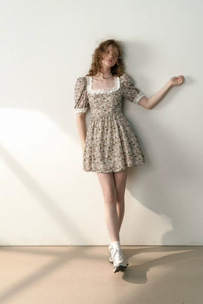 Brown Lace-Decorated Bubble Sleeve Floral Dress