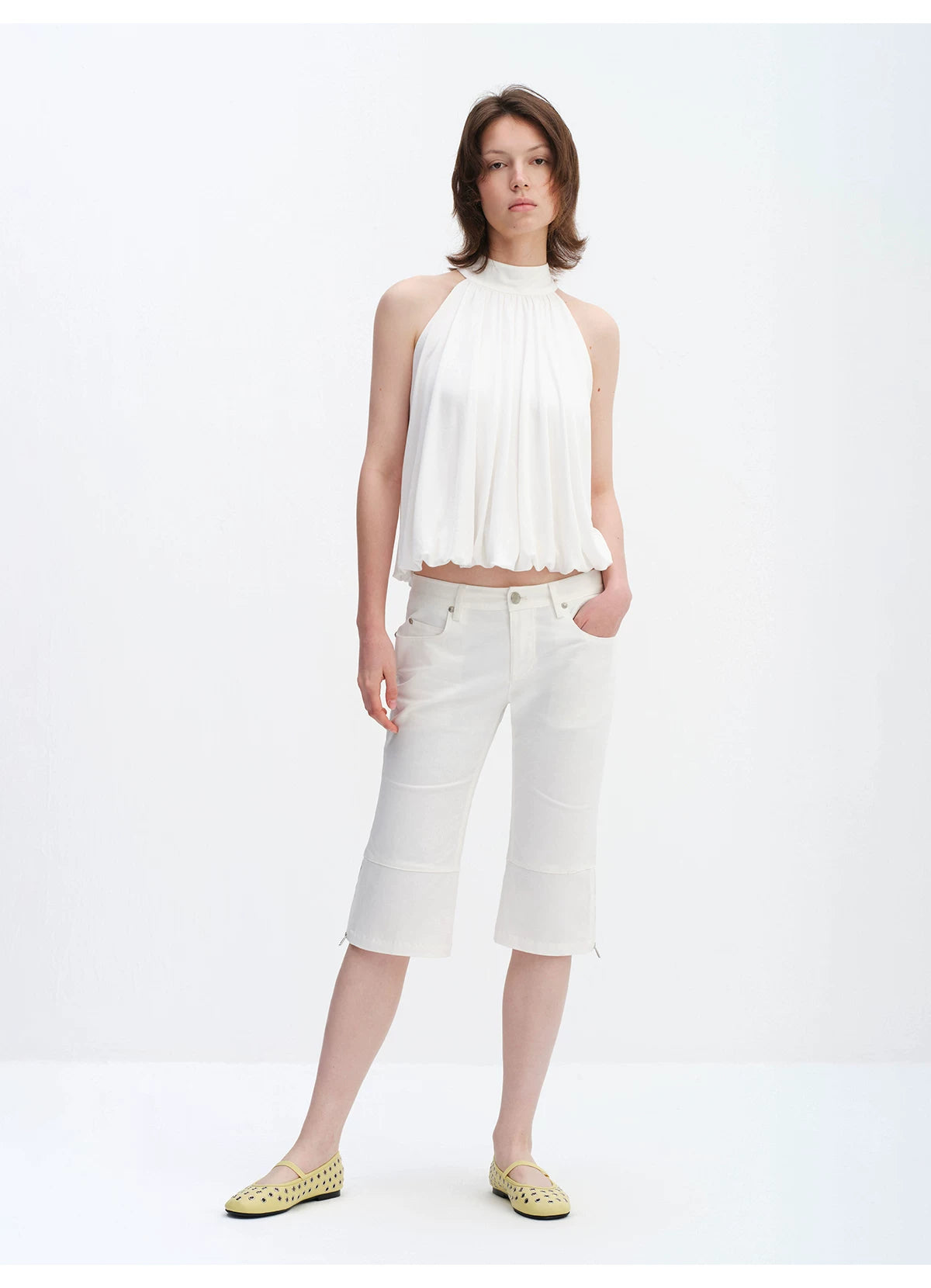 Vintage Capri Low-Rise Slim Flared Cropped Pants