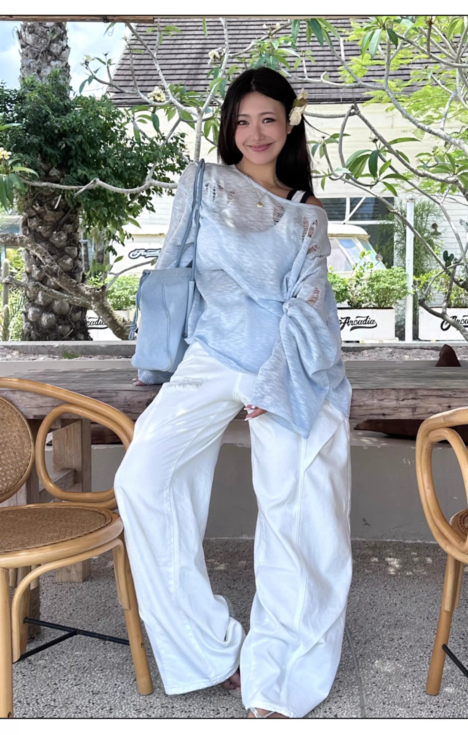 Washed Distressed Balloon-Fit Denim Jeans