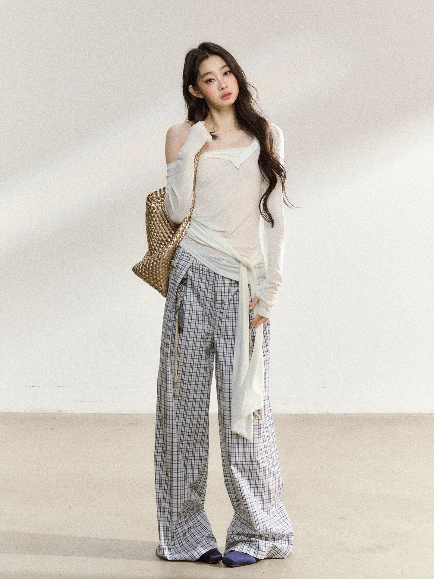 Asymmetric Shoulder Cross-Tie Knit T-Shirt