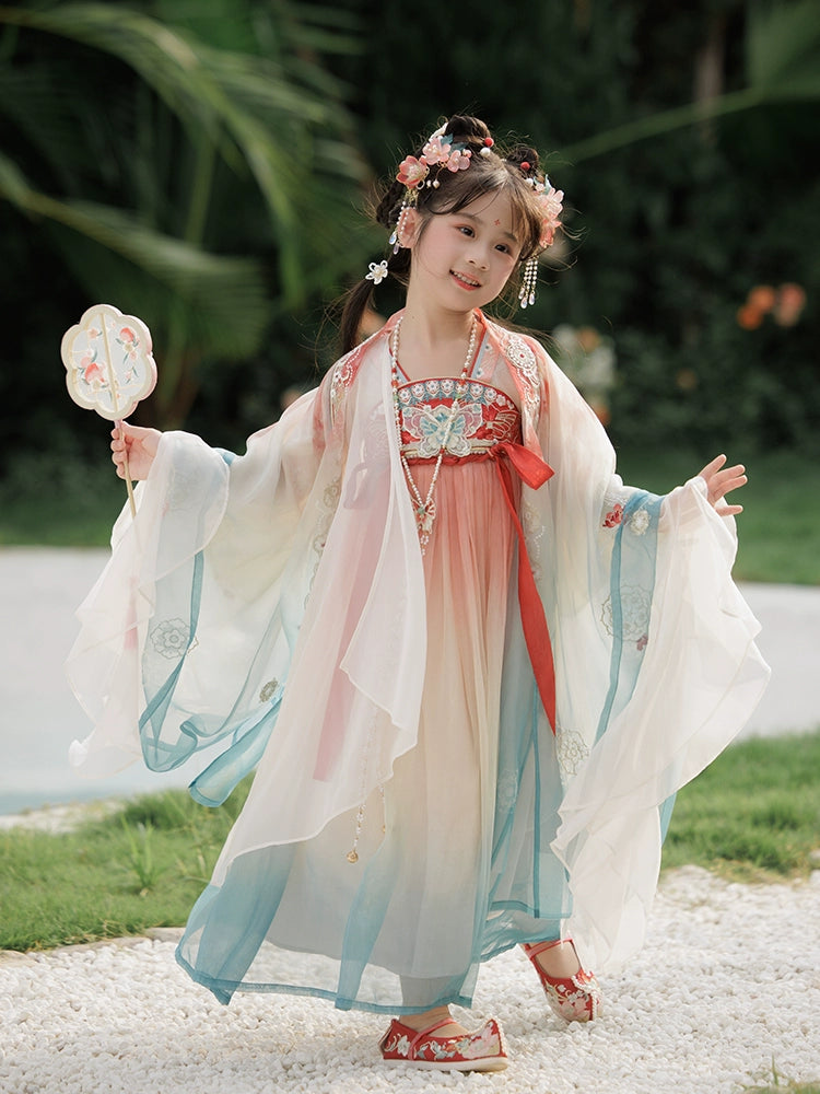 &quot;玄鸟惊云&quot; Hanfu for Kids