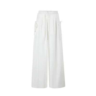 S / White