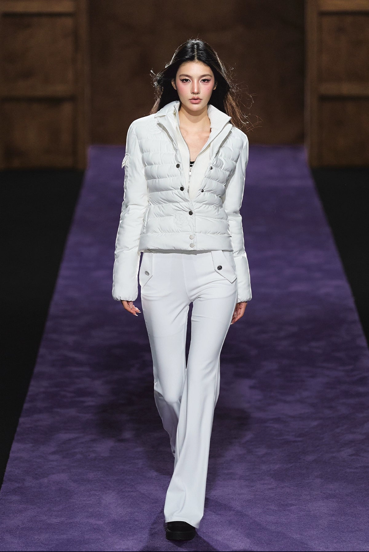 High-Neck Fitted Lightweight Down Jacket