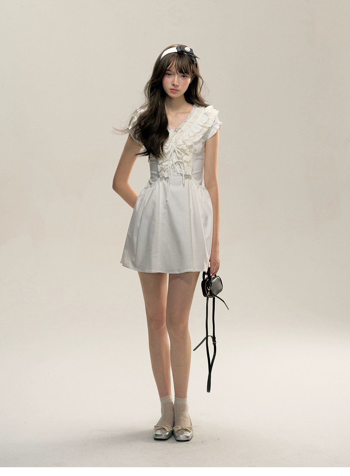 White V-neck Sleeveless Ruffled Lace Bow Dress