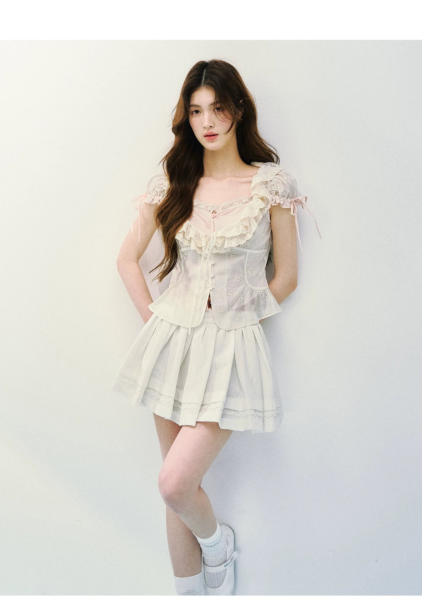 Layered Lace Lyocell Puff Sleeve Blouse