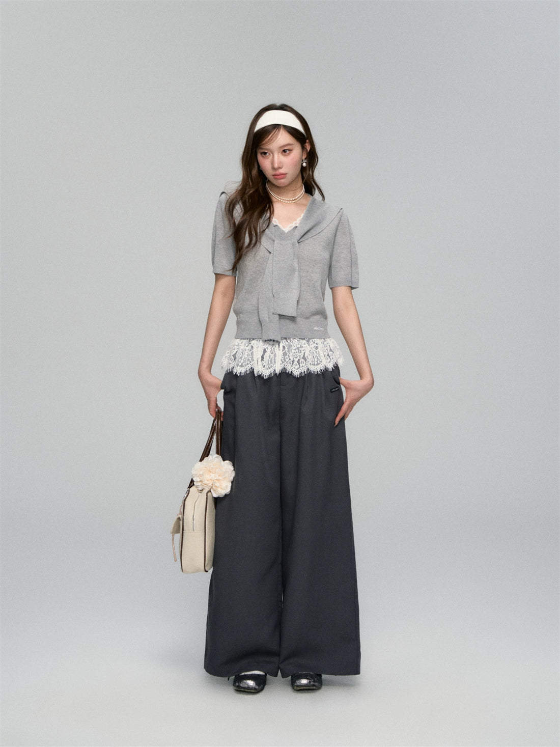 V-neck Lace Knit Short-sleeve T-shirt