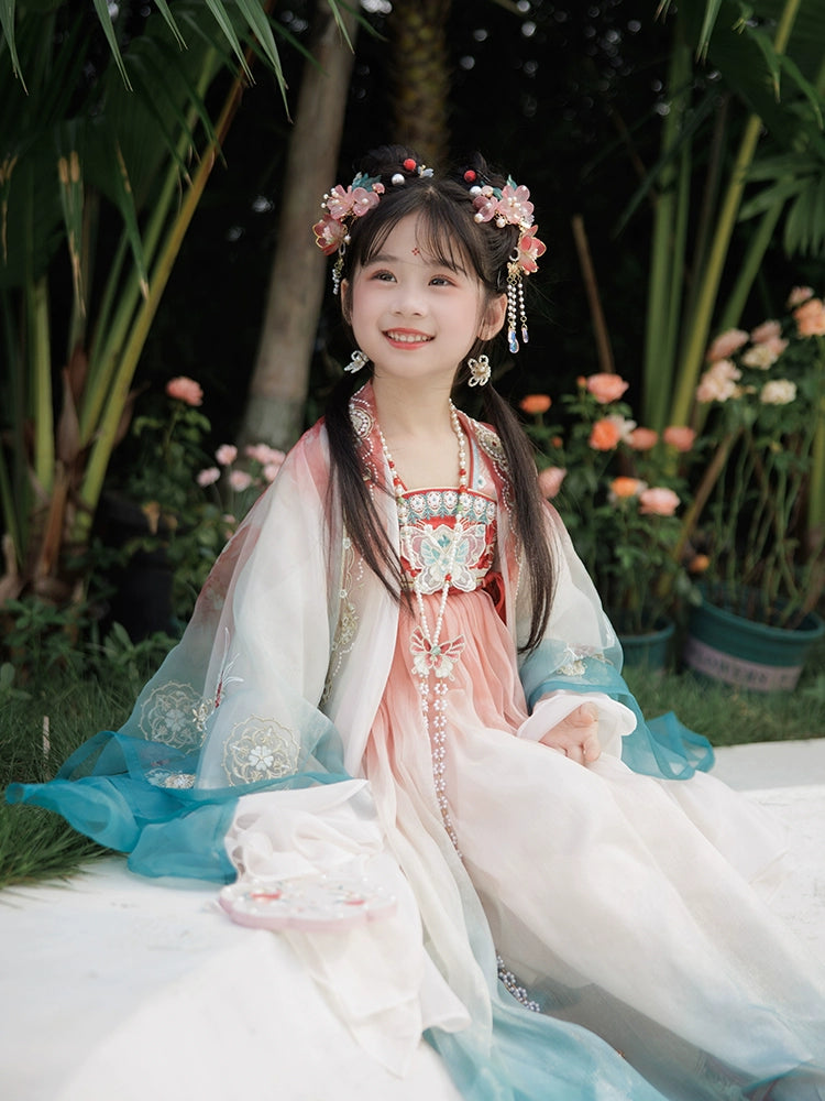 &quot;玄鸟惊云&quot; Hanfu for Kids