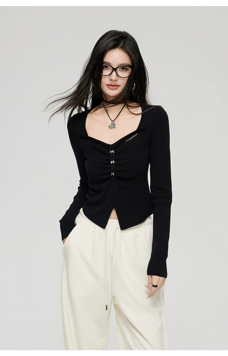 Black &amp; White Wide Neckline Sweater - CHINASQUAD
