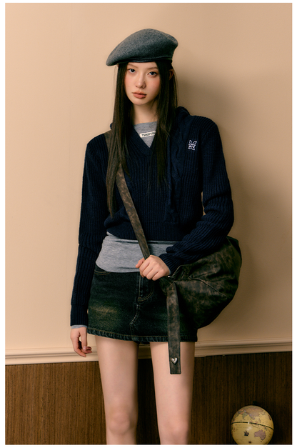 Blue &amp; Black Pullover Hooded Sweater - CHINASQUAD