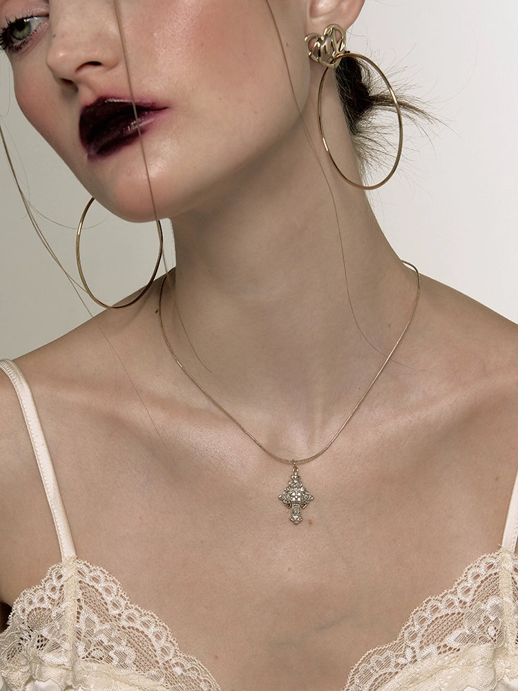 Full Diamond Retro Cross Choker - CHINASQUAD