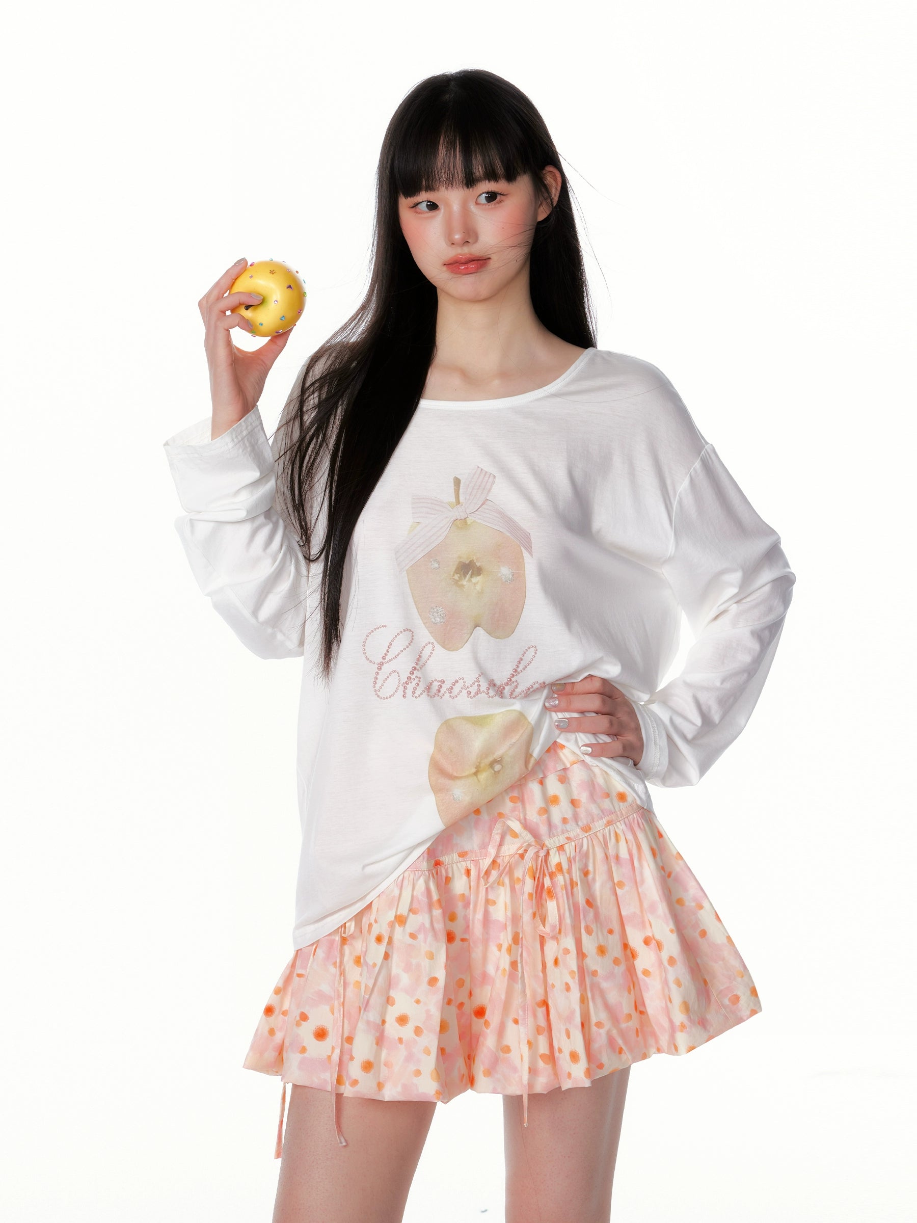 Off-Shoulder Crystal Apple Print Loose T-Shirt