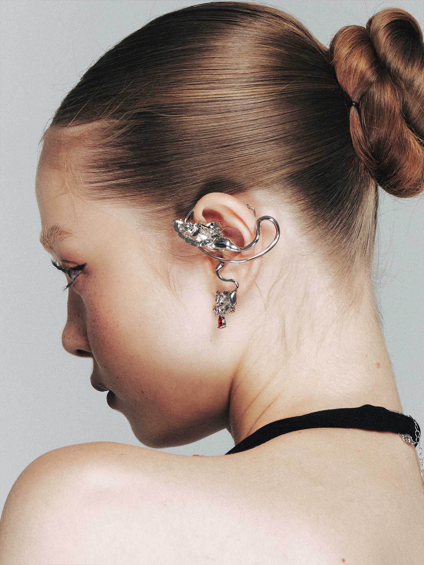 Vintage Metallic Floral Drop Earrings