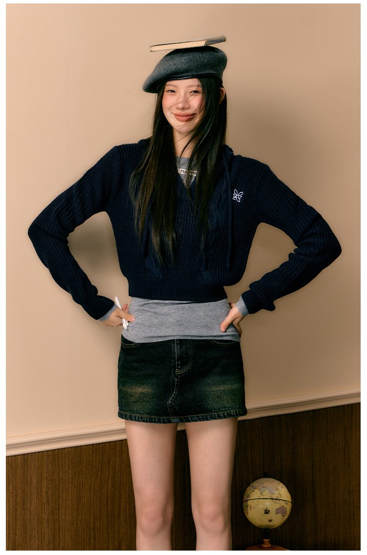 Blue &amp; Black Pullover Hooded Sweater - CHINASQUAD