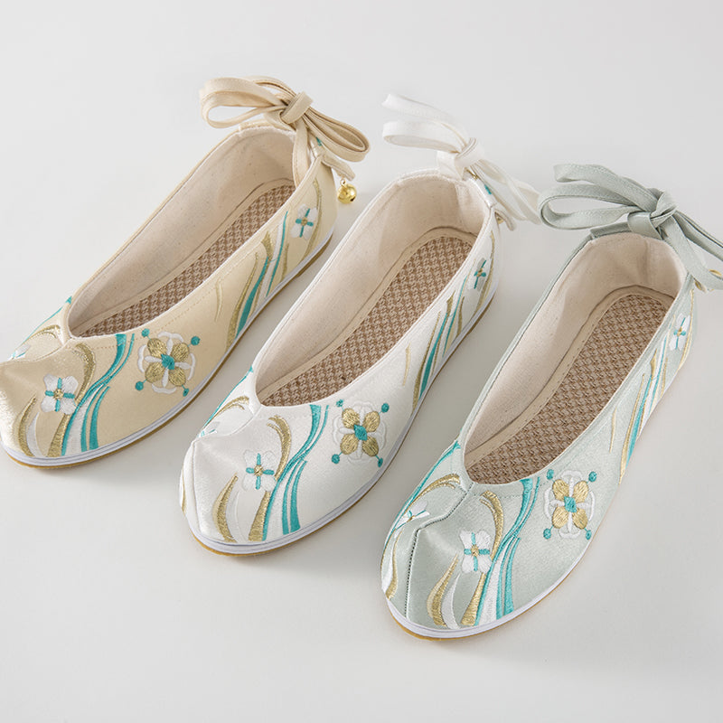 &quot;Fly Me To The Sky&quot; Bell Lace-up Floral Flat &amp; Heels Hanfu Shoes - CHINASQUAD
