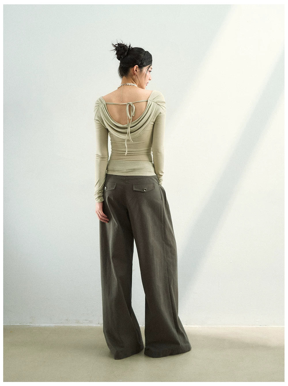 High-Waisted Relaxed Pleated Straight Pants