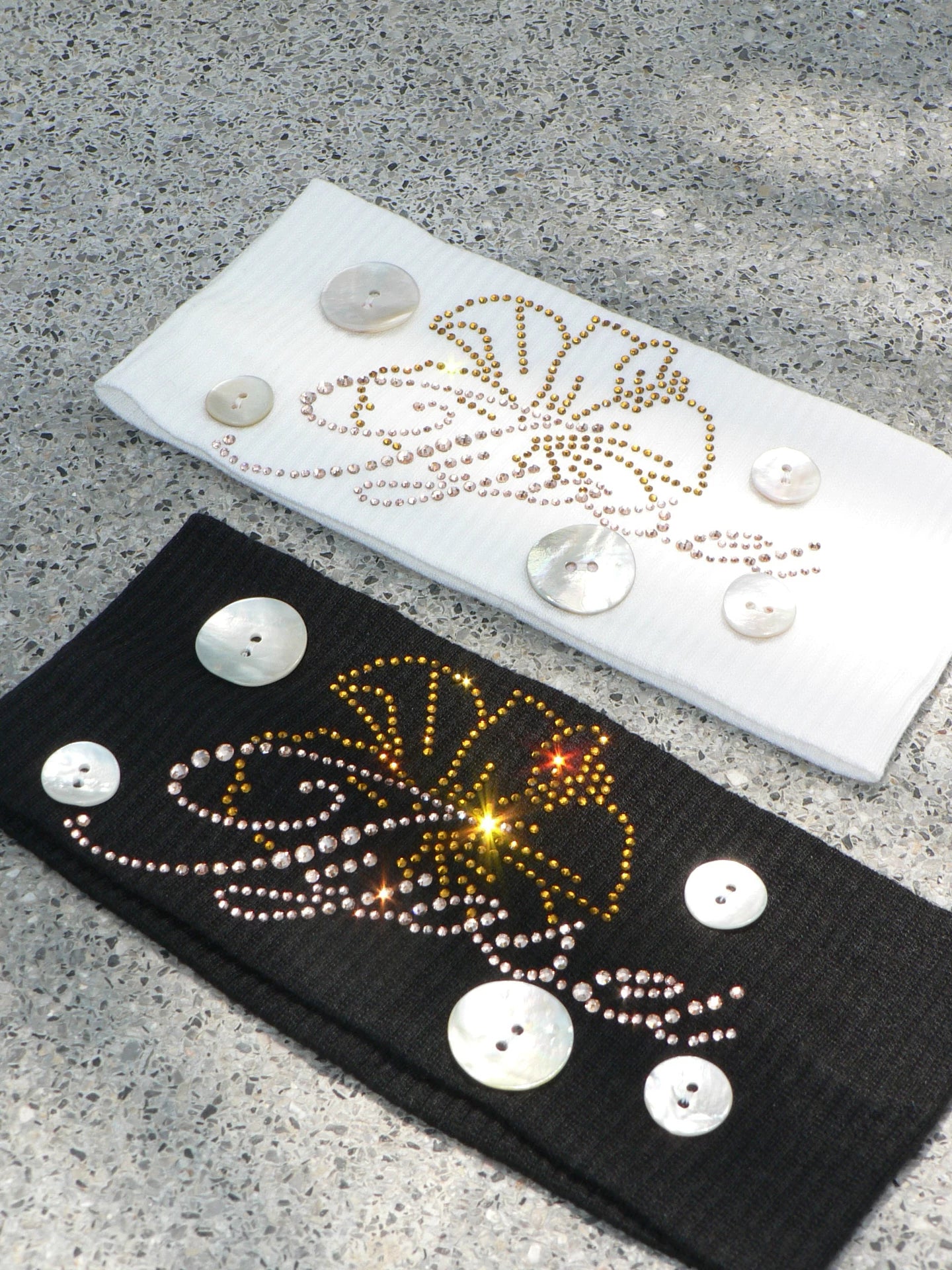 Shell Embellished Stretch Ribbed Headband