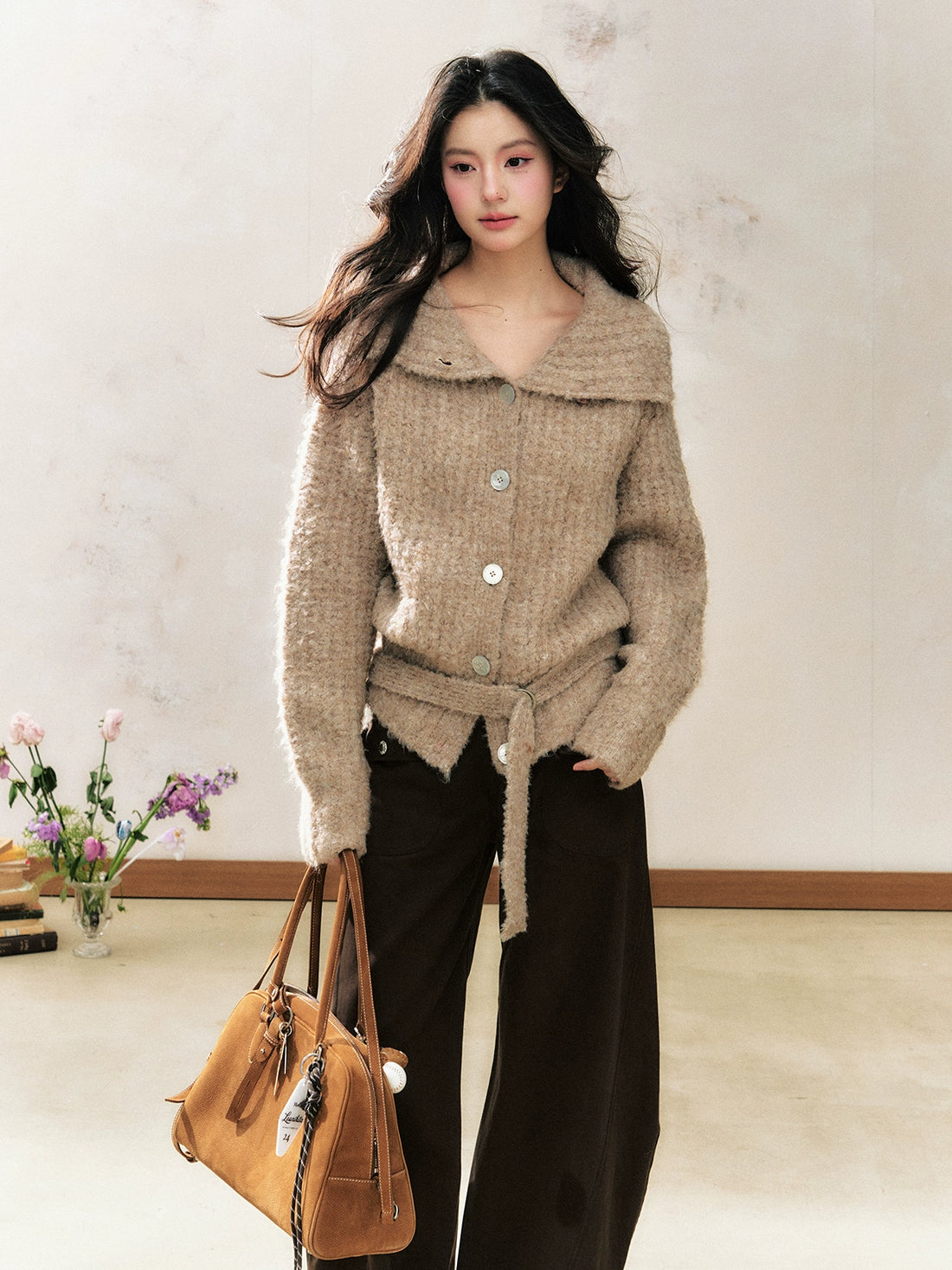 Two-Tone Design Collar Loose Top Cardigan Sweater