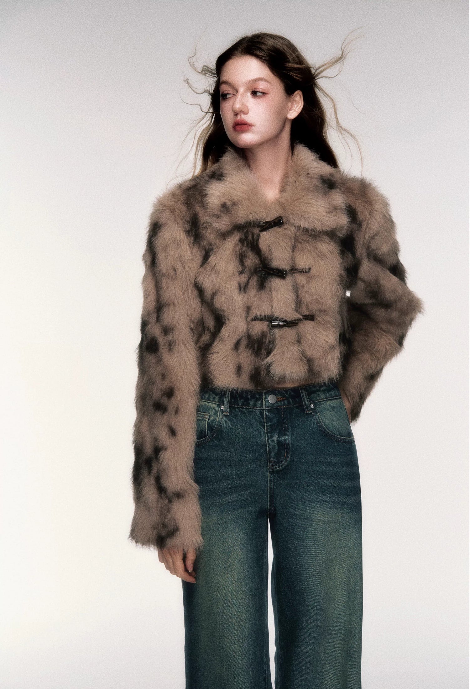 Sweet-Cool Leopard Faux Fur Cropped Jacket