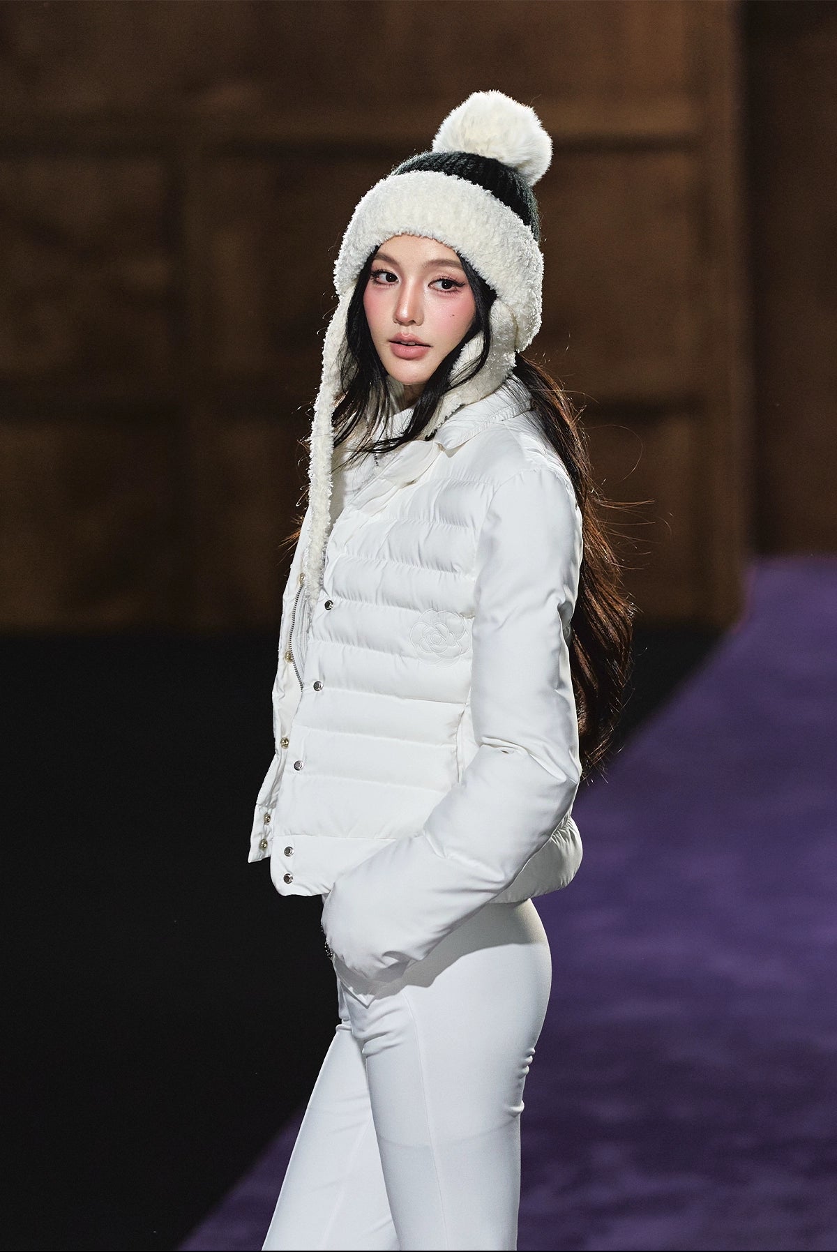 High-Neck Fitted Lightweight Down Jacket