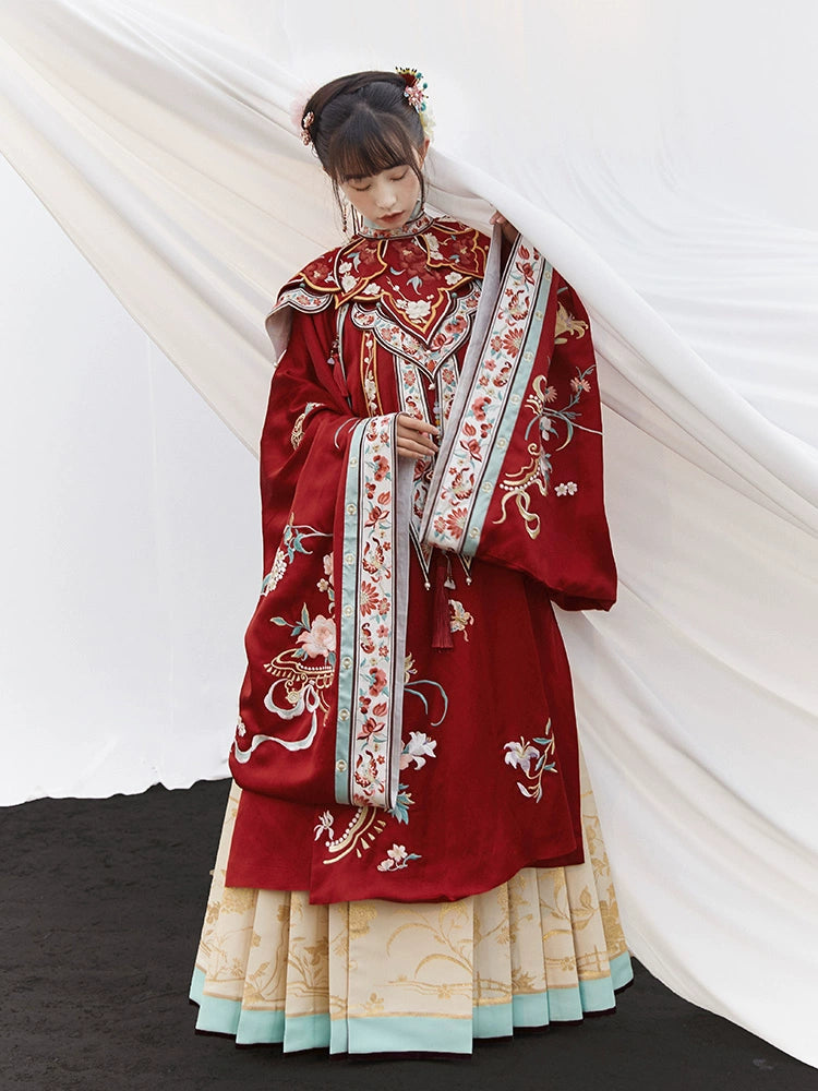 &quot;繁花有期&quot; Embroidered Ming-Style Hanfu Wedding Set