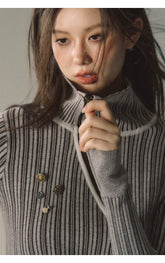 Mocha & Red Zipper Striped Turtleneck - CHINASQUAD