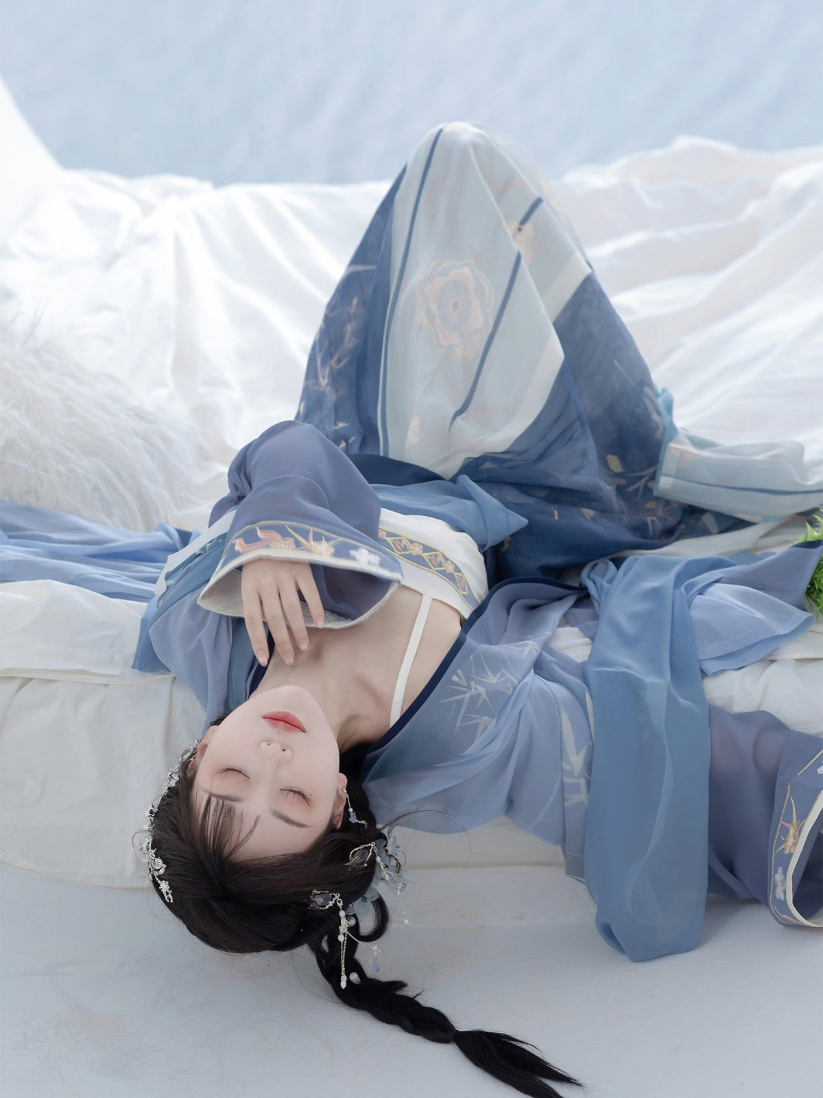 (Final Sale) "竹影“ ”Song Dynasty-style Hanfu Set